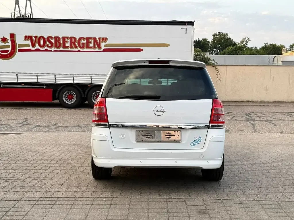 Gebraucht Opel Zafira OPC 125 PS (91 kW) 2011 Weiß Van / Kleinbus