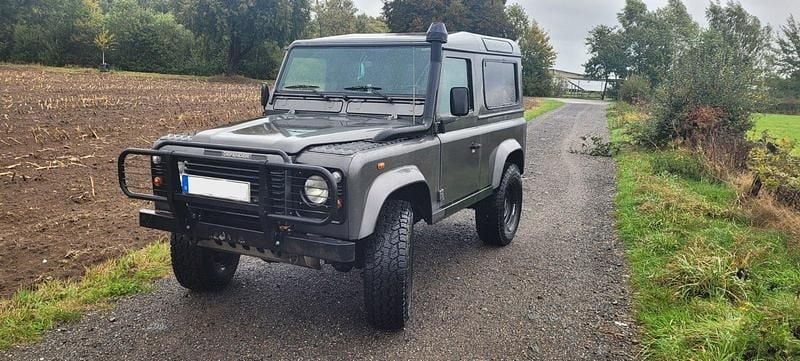 Grau Gebraucht 2003 Land Rover Defender SUV | 13.500 € - Bild 1/4