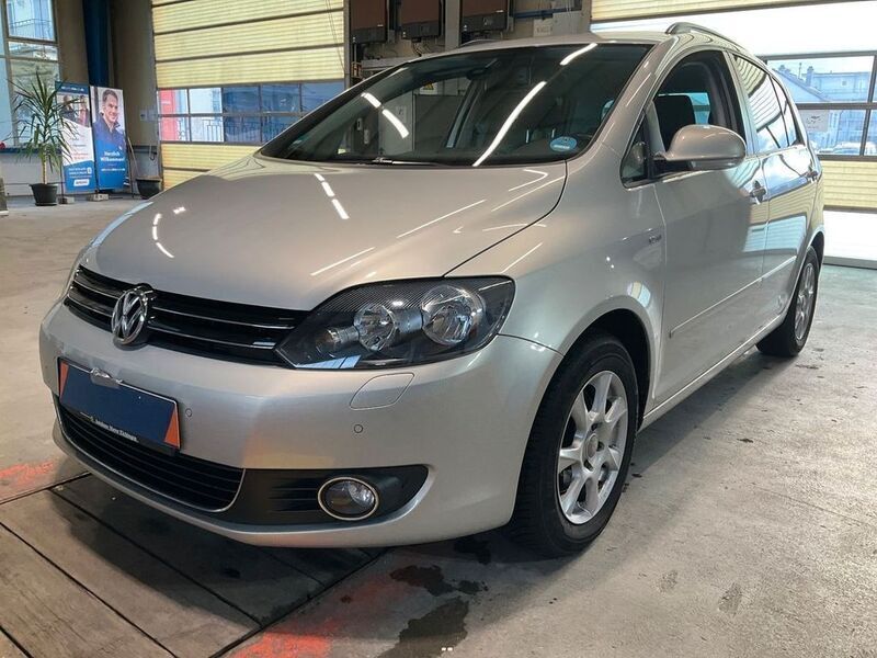 Silber Gebraucht 2013 VW Golf VII Life Limousine | 7.999 € (Superpreis) - Bild 1/4