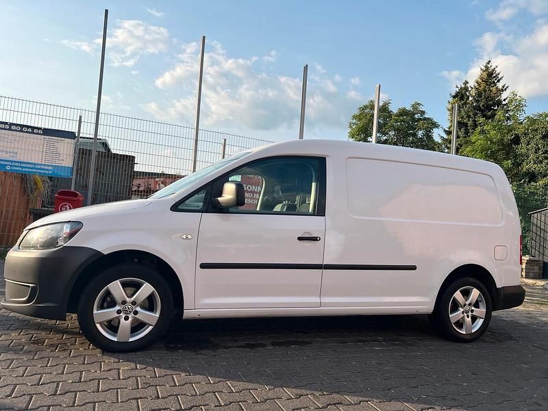 Weiß Gebraucht 2012 VW Caddy Maxi Van / Kleinbus | 4.500 € (Etwas zu teuer) - Bild 1/4