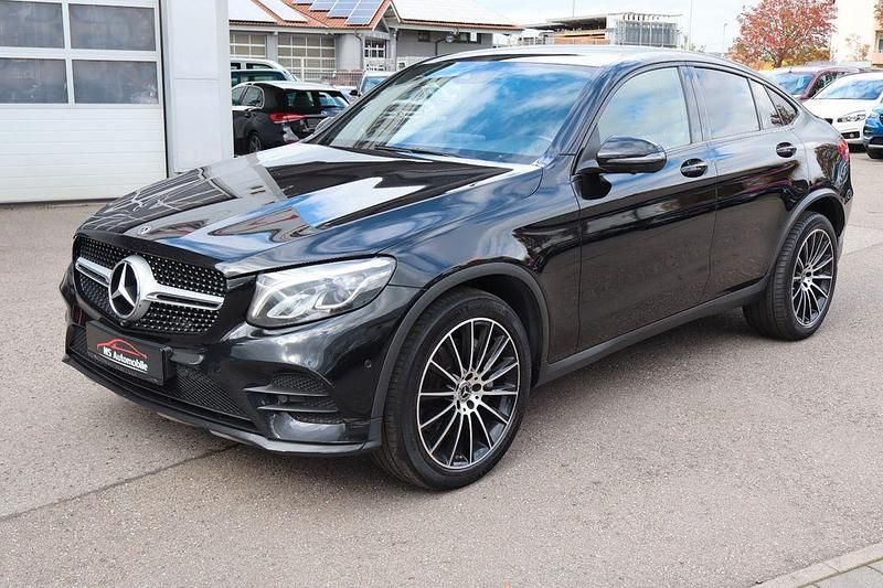 Schwarz Gebraucht 2019 Mercedes GLC250 AMG line Coupé | 23.800 € (Fairer Preis) - Bild 1/4