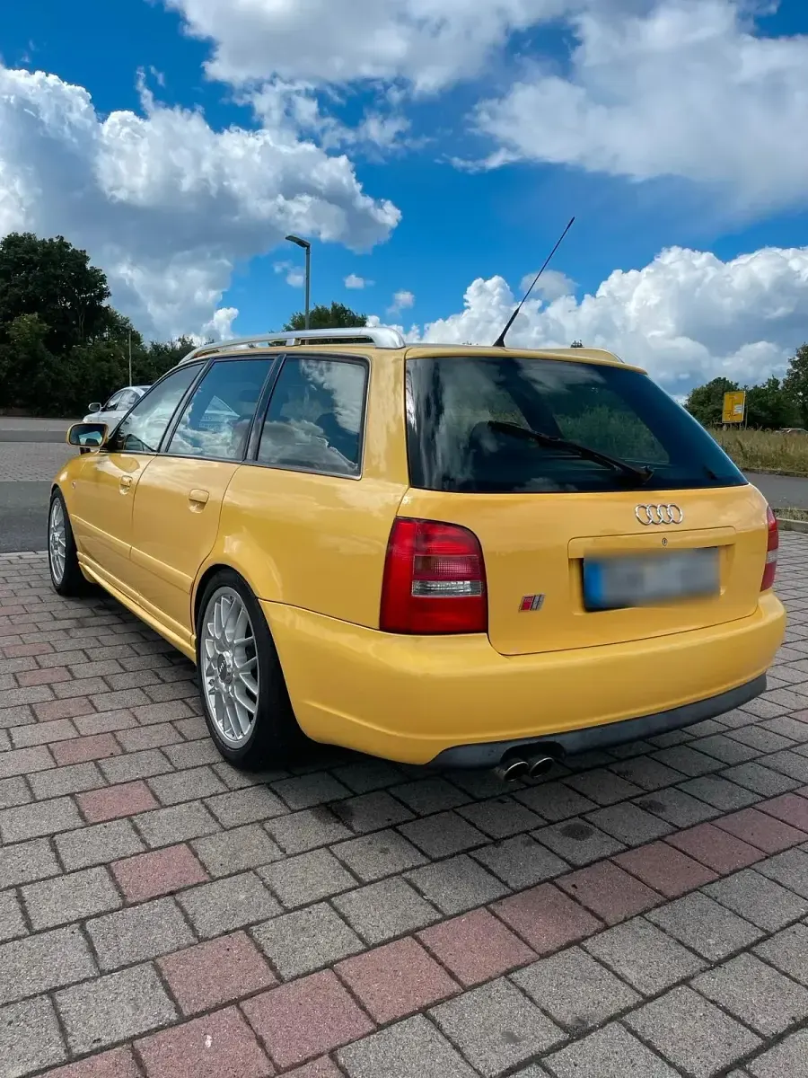 Gebraucht Audi S4 265 PS (194 kW) 2000 Gelb Kombi