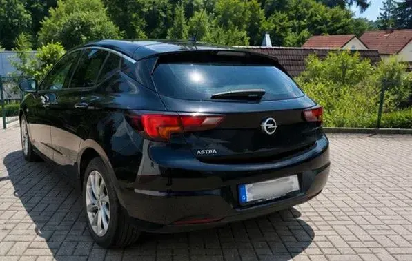 Gebraucht Opel Astra 145 PS (106 kW) 2021 Schwarz Limousine