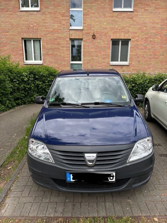 Blau Gebraucht 2009 Dacia Logan Limousine | 1.899 € (Superpreis) - Bild 1/4