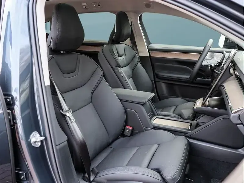 Gebraucht Volvo ES90 Ultra 244 kW (333 PS) 2026 Blau Limousine
