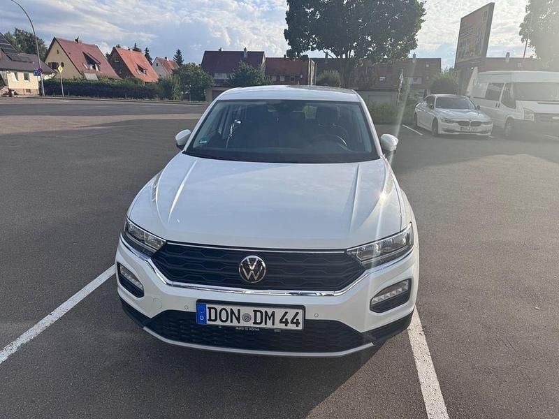 Weiß Gebraucht 2021 VW T-Roc Active SUV | 21.000 € (Fairer Preis) - Bild 1/4