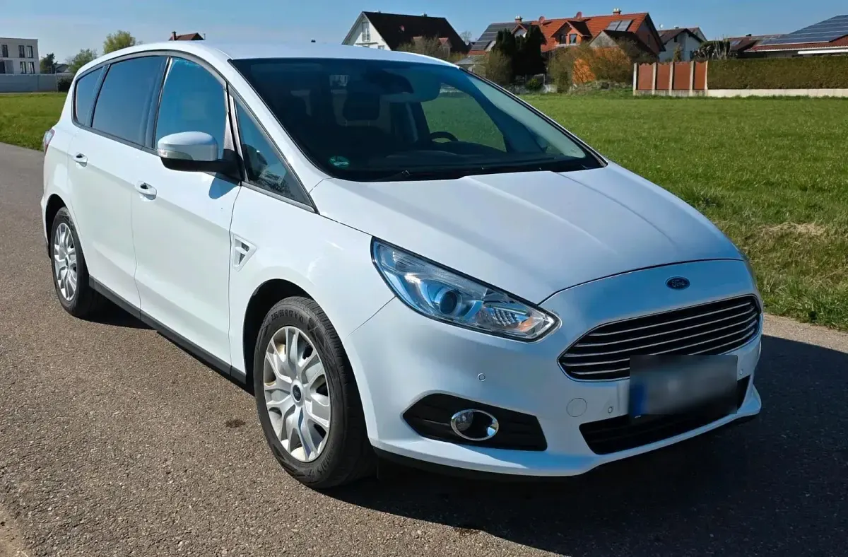 Gebraucht Ford S-MAX S 185 PS (136 kW) 2013 Weiß Van / Kleinbus