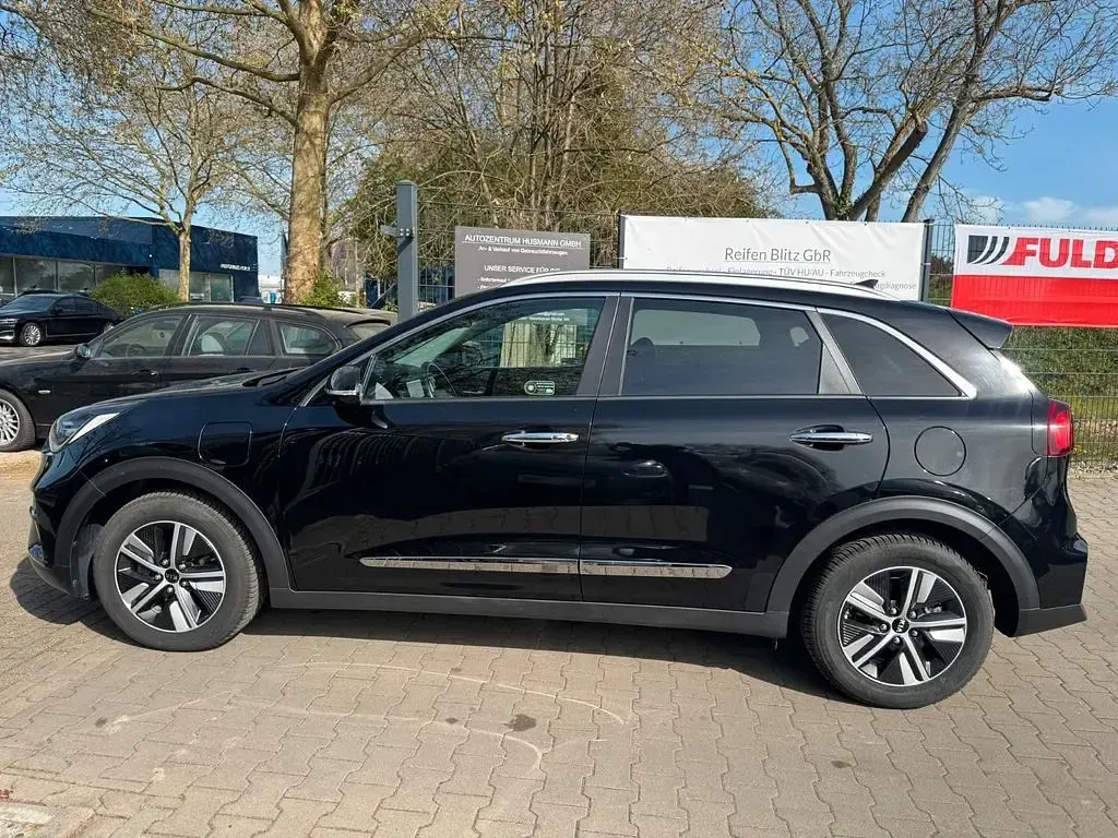 Gebraucht Kia Niro 141 PS (103 kW) 2021 Schwarz SUV