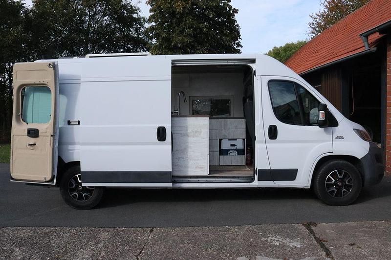 Weiß Gebraucht 2015 Fiat Ducato Van | 35.000 € - Bild 1/4