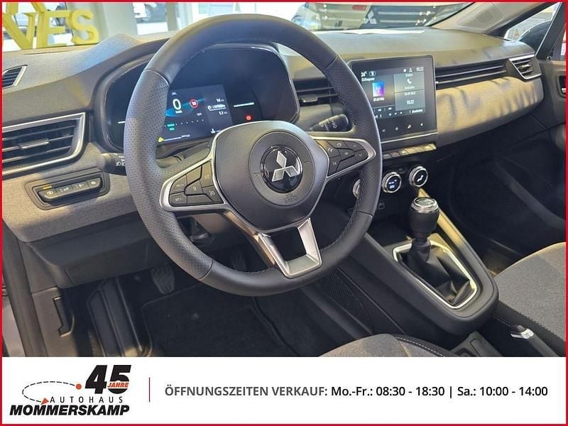 Neu Mitsubishi Colt Plus 91 PS (66 kW) 2025 Weiß Limousine