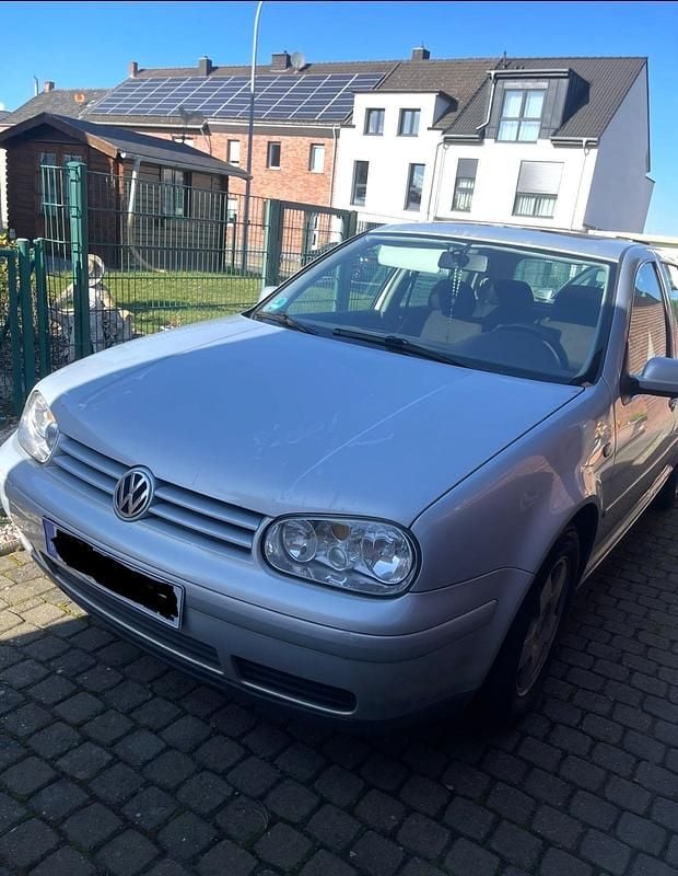 Gebraucht VW Golf IV 125 PS (91 kW) 1998 Silber Kleinwagen