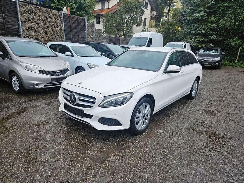 Gebraucht Mercedes C200 184 PS (135 kW) 2018 Weiß Kombi