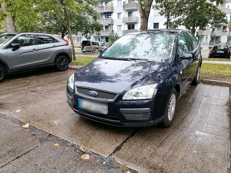 Blau Gebraucht 2007 Ford Focus Limousine | 999 € (Superpreis) - Bild 1/4