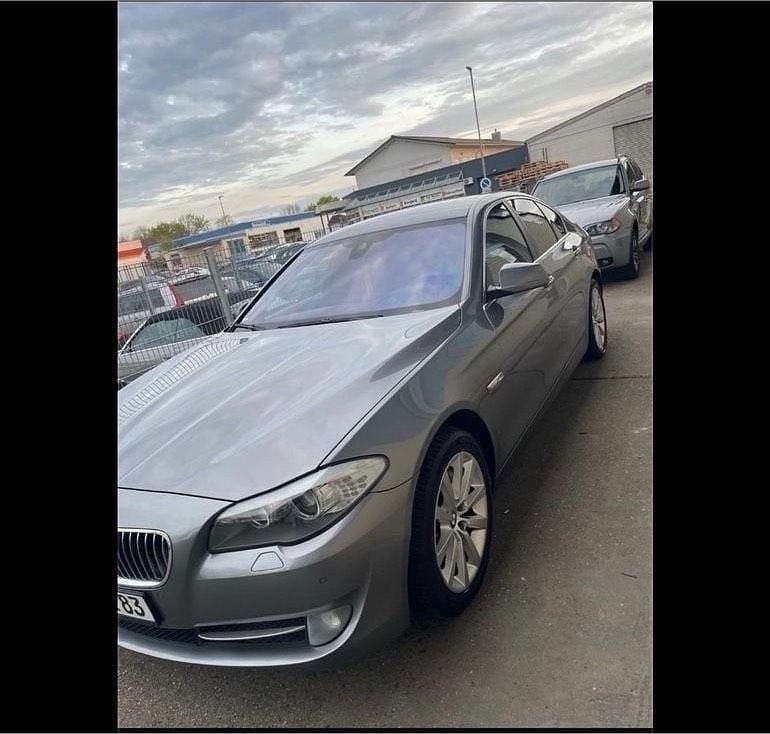 Grau Gebraucht 2013 BMW 525 Limousine | 10.800 € (Guter Preis) - Bild 1/4