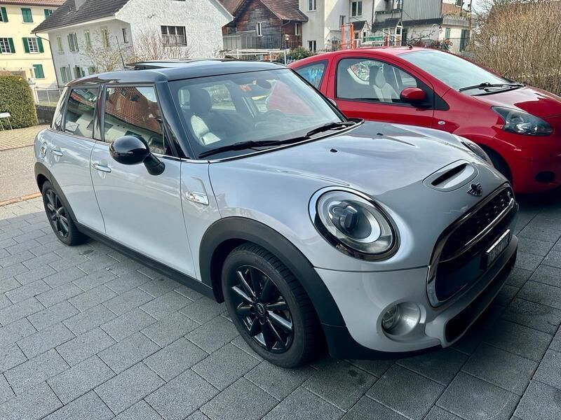 Grau Gebraucht 2015 Mini Cooper S Kleinwagen | 13.500 € (Fairer Preis) - Bild 1/4