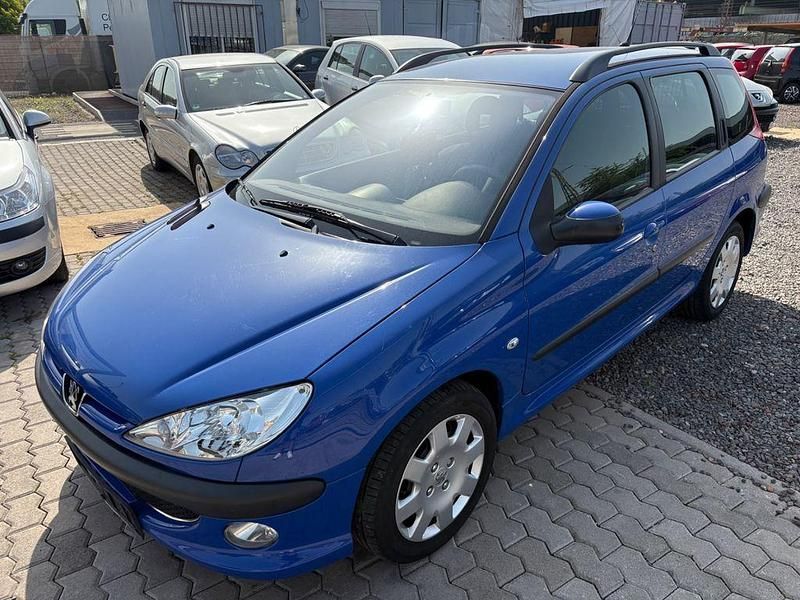 Blau Gebraucht 2006 Peugeot 206 Filou Kombi | 2.950 € (Etwas zu teuer) - Bild 1/4