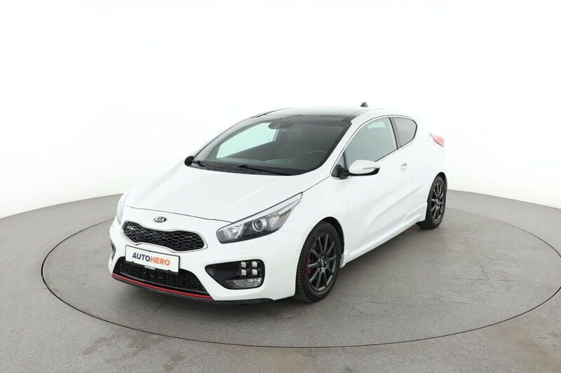 Weiß Gebraucht 2015 Kia ProCeed GT-Track Kleinwagen | 11.820 € (Fairer Preis) - Bild 1/4