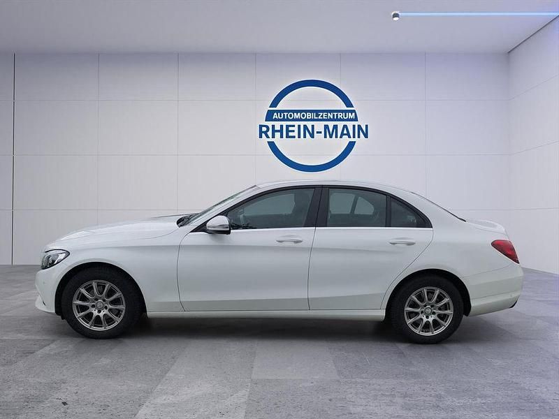 Gebraucht Mercedes C180 116 PS (85 kW) 2017 Weiß Limousine