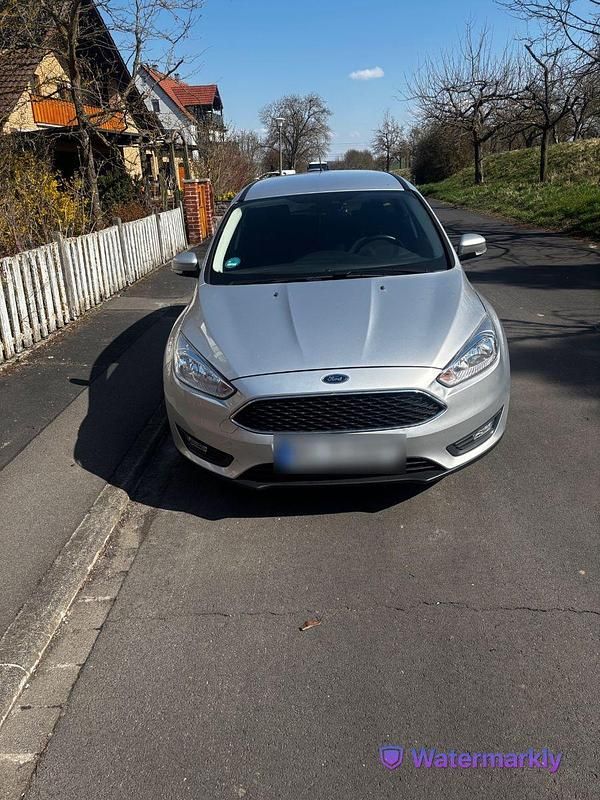 Gebraucht Ford Focus Business Edition 125 PS (91 kW) 2016 Silber Kombi