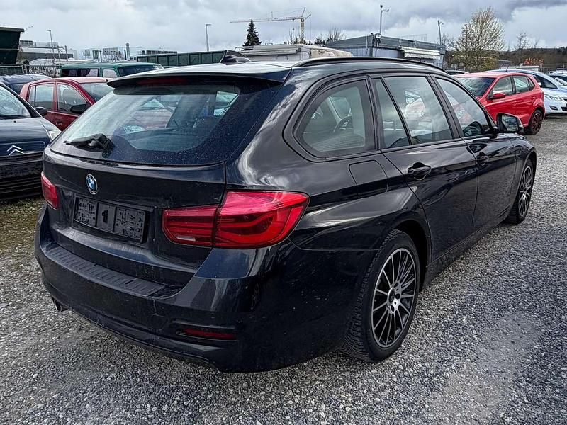 Gebraucht BMW 320 190 PS (139 kW) 2016 Schwarz Kombi