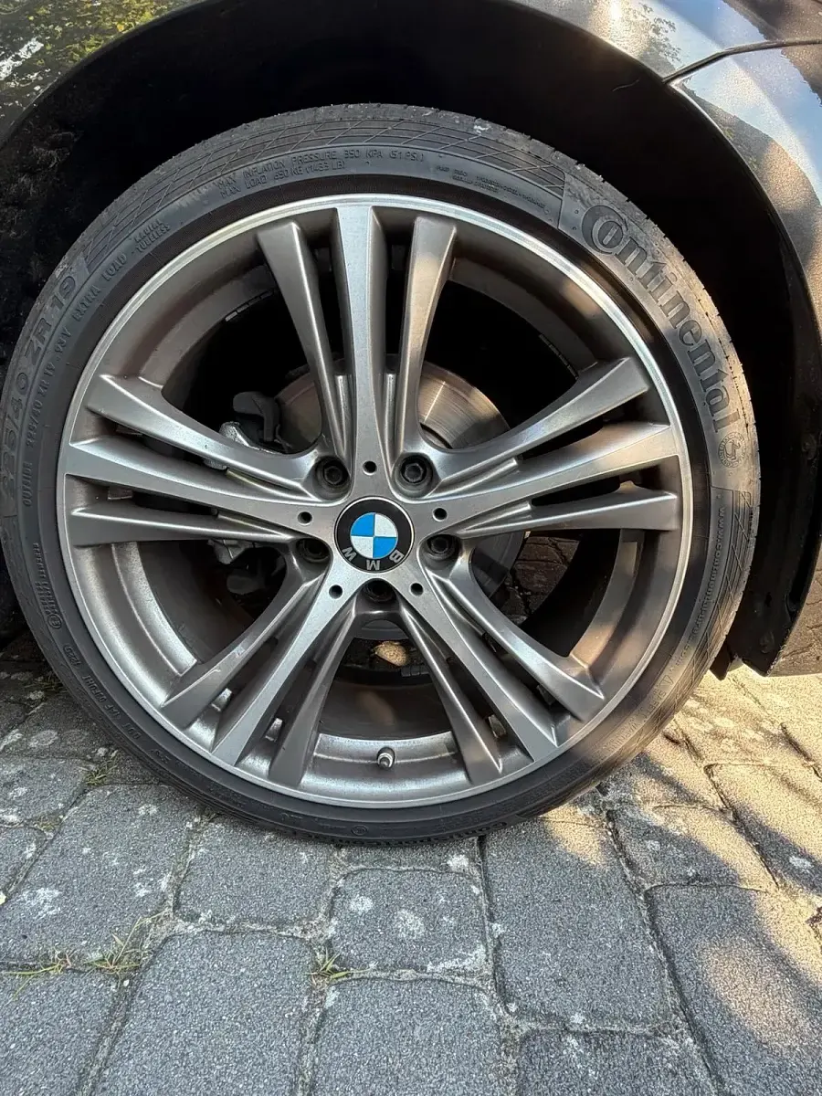 Gebraucht BMW 318 Sport Line 150 PS (110 kW) 2016 Braun Kombi