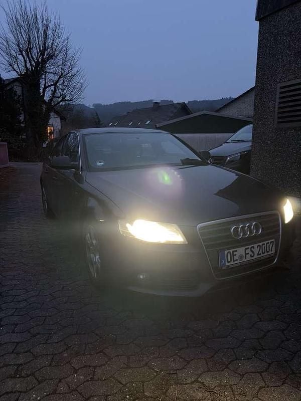 Gebraucht Audi A4 S-Line 160 PS (117 kW) 2011 Braun Limousine