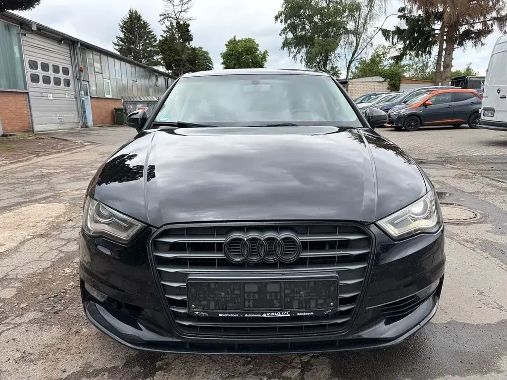 Gebraucht Audi A3 110 PS (80 kW) 2015 Schwarz Limousine