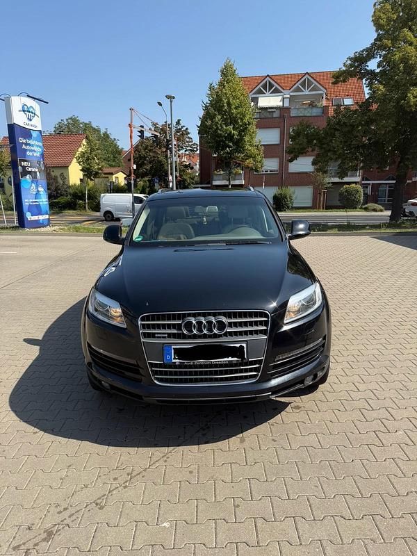 Schwarz Gebraucht 2006 Audi Q7 SUV | 9.200 € (Fairer Preis) - Bild 1/4