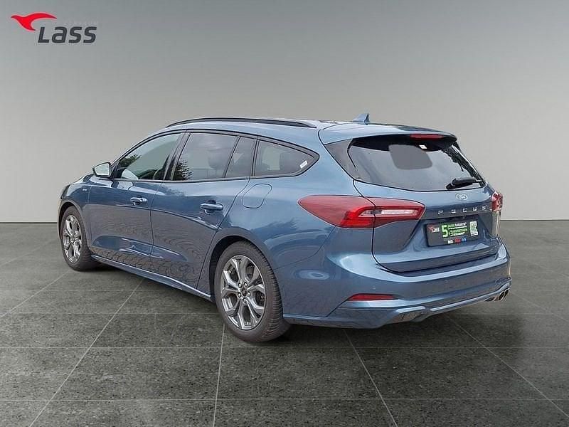 Gebraucht Ford Focus ST 155 PS (114 kW) 2024 Chromablau metallic Limousine
