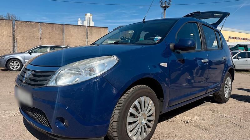 Gebraucht Dacia Sandero 75 PS (55 kW) 2009 Blau Kombi
