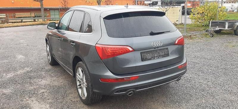 Gebraucht Audi Q5 Ambiente 239 PS (175 kW) 2010 Schwarz SUV