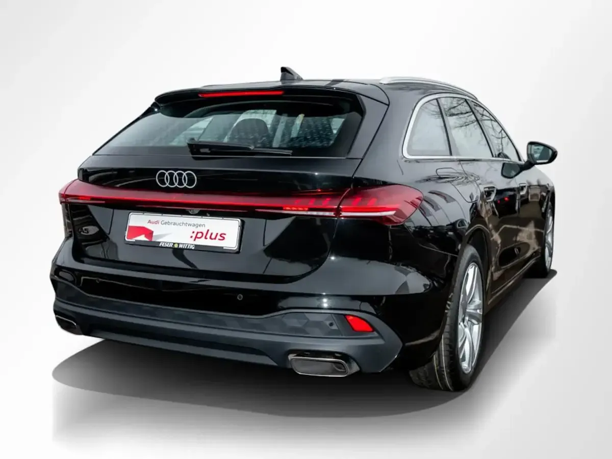 Gebraucht Audi A5 Ambiente 150 PS (110 kW) 2025 Mythosschwarz metallic Kombi