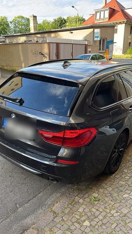 Gebraucht BMW 520 190 PS (139 kW) 2019 Schwarz Kombi