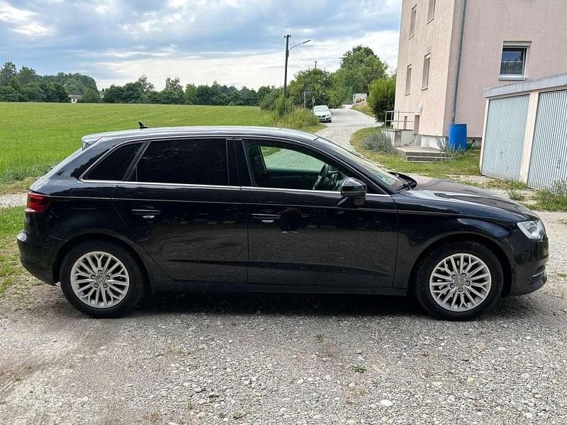 Gebraucht Audi A3 110 PS (80 kW) 2014 Schwarz Kombi