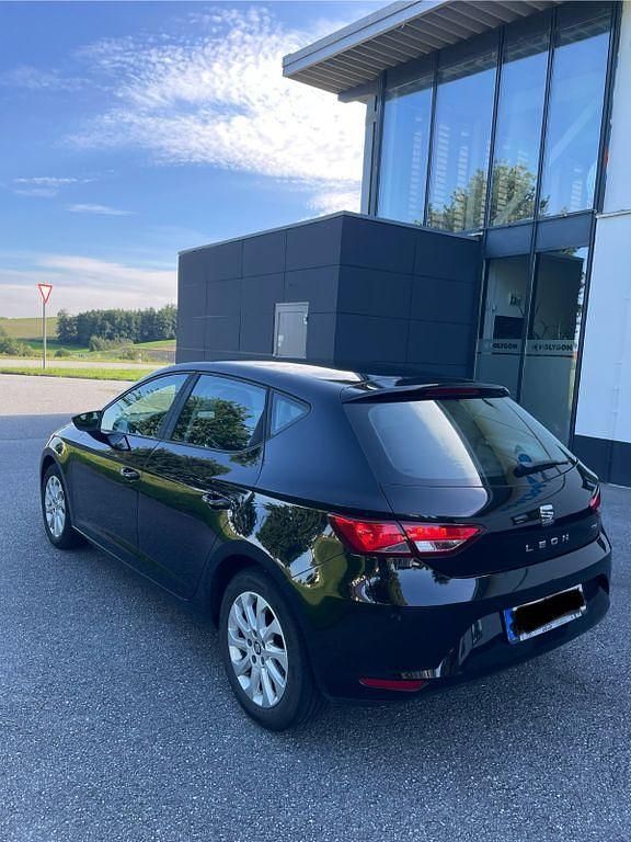 Schwarz Gebraucht 2016 Seat Leon Limousine | 5.990 € (Guter Preis) - Bild 1/4