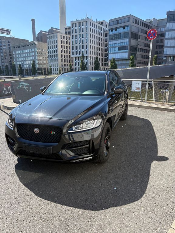 Schwarz Gebraucht 2017 Jaguar F-Pace R-Sport SUV | 26.500 € (Fairer Preis) - Bild 1/4