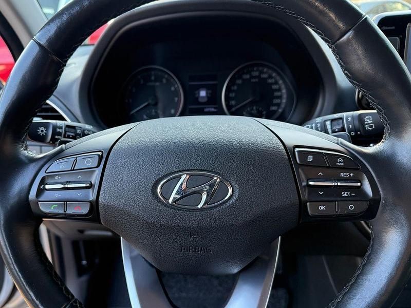 Gebraucht Hyundai i30 YES! 140 PS (102 kW) 2020 Silber Limousine