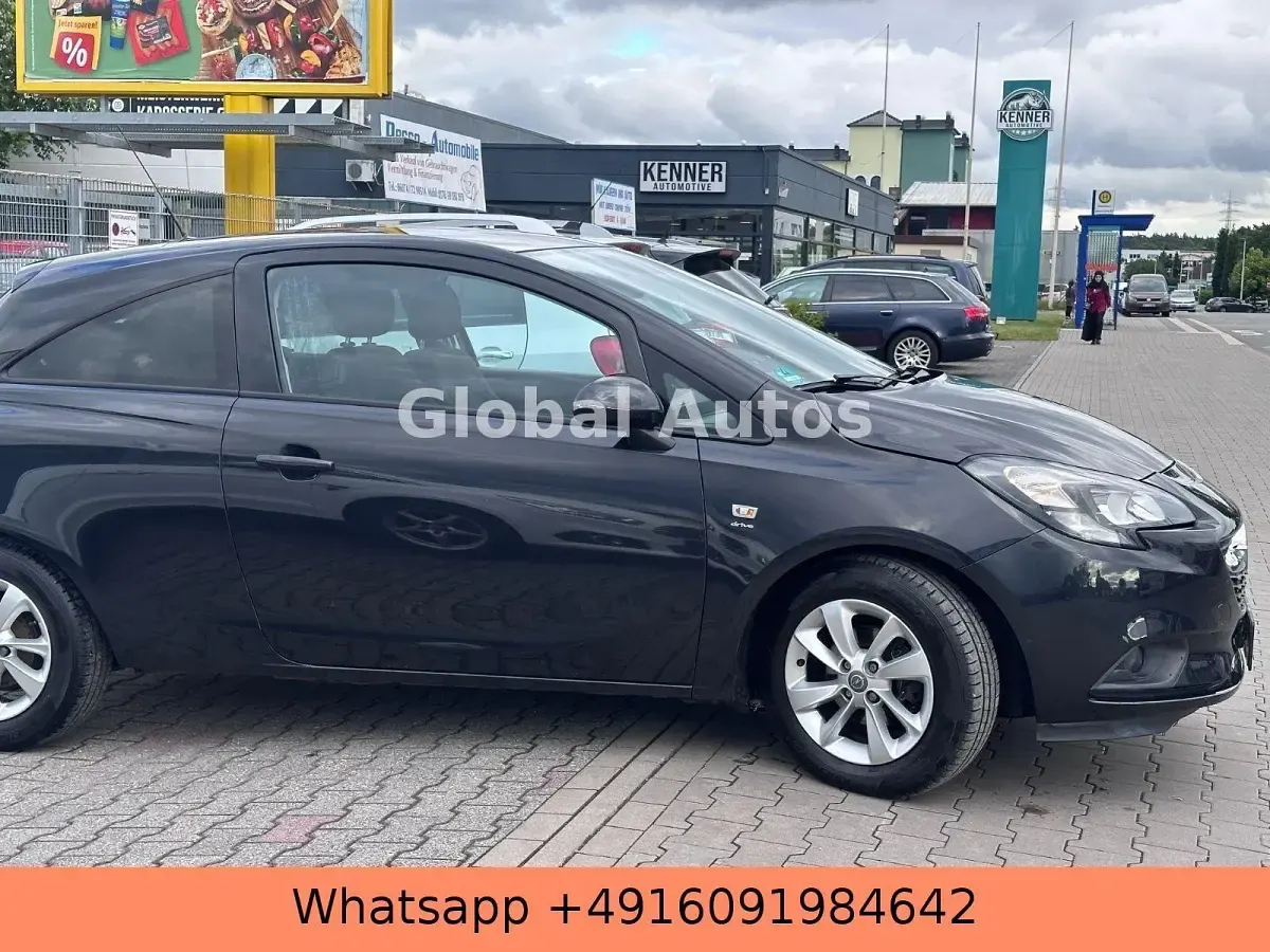 Gebraucht Opel Corsa drive 90 PS (66 kW) 2016 Schwarz Kleinwagen