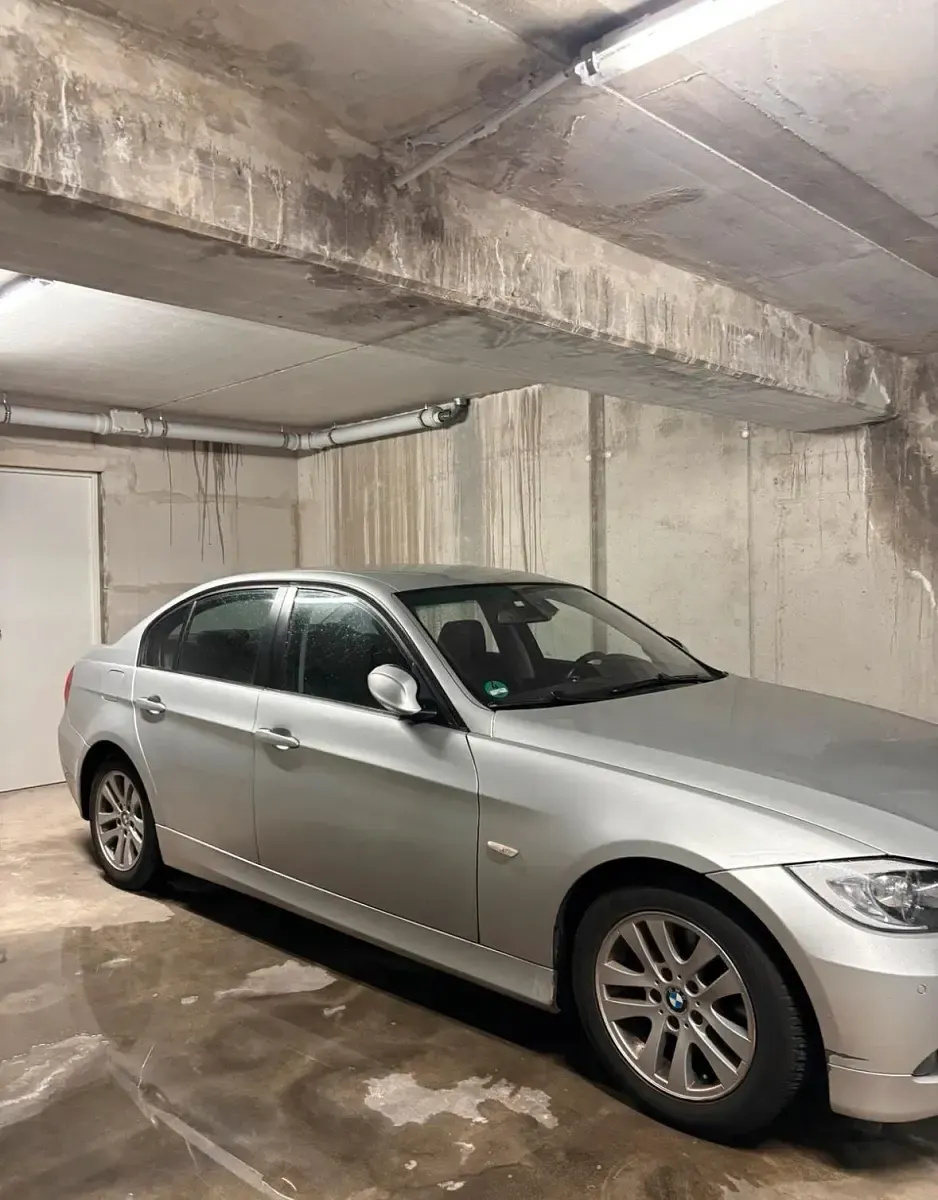 Gebraucht BMW 320 150 PS (110 kW) 2007 Silber Limousine