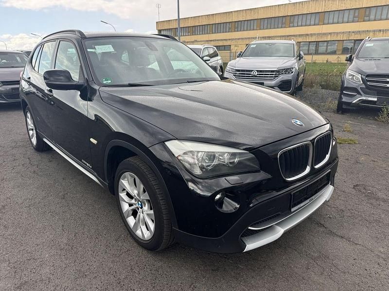 Schwarz Gebraucht 2012 BMW X1 xLine SUV | 6.999 € (Superpreis) - Bild 1/4