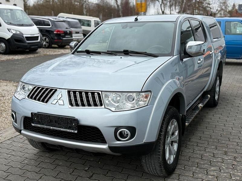 Gebraucht Mitsubishi L200 Intense 178 PS (130 kW) 2012 Silber Pickup