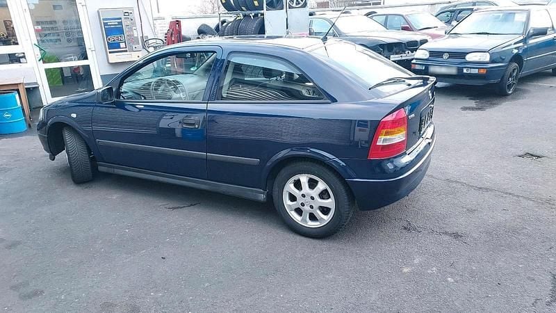 Usata Opel Astra 80 CV (58 kW) 2001 Blu Utilitaria