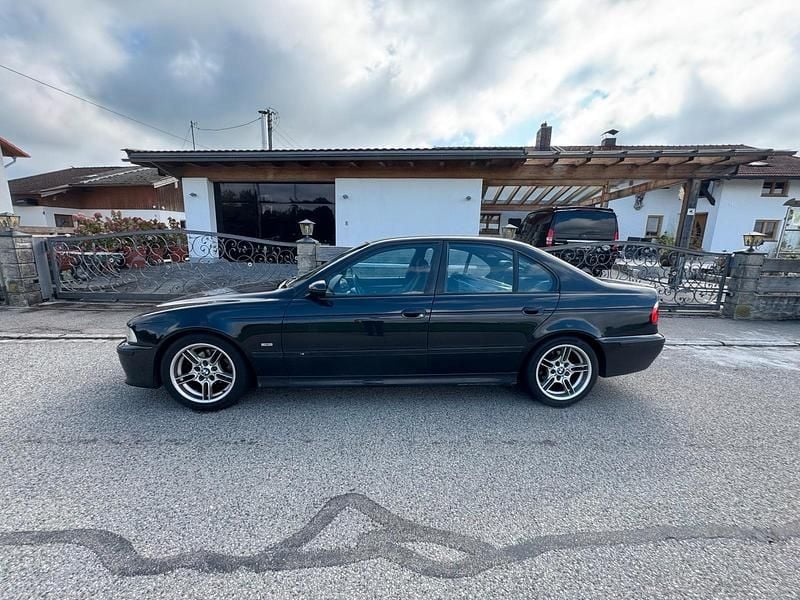 Gebraucht BMW 525 M Sport 192 PS (141 kW) 2001 Schwarz Limousine