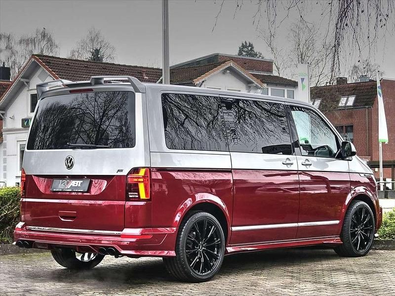 Używany VW Multivan Sportline 230 KM (169 kW) 2024 Srebrny Minivan