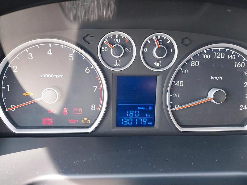 Gebraucht Hyundai i30 109 PS (80 kW) 2011 Weiß Kleinwagen