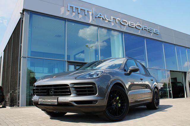 Quarzitgraumetallic Gebraucht 2019 Porsche Cayenne Chrono SUV | 75.900 € - Bild 1/4