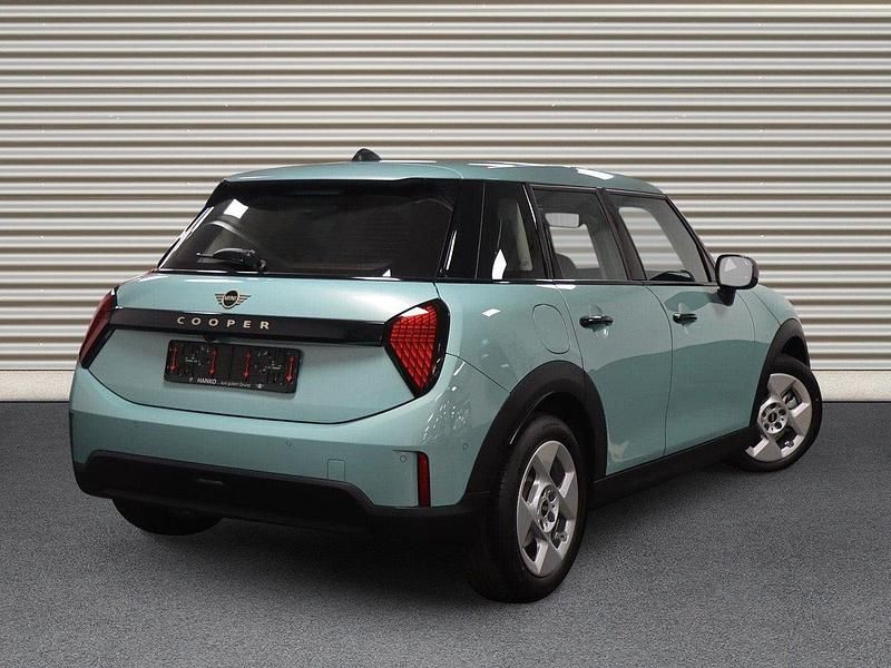 Usata Mini Cooper 114 kW (156 CV) 2025 Verde Utilitaria