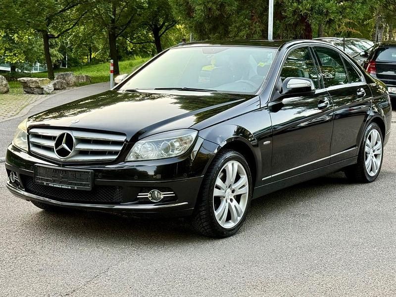 Schwarz Gebraucht 2007 Mercedes C200 Avantgarde Limousine | 2.980 € (Superpreis) - Bild 1/4