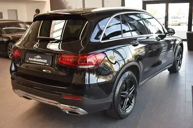 Gebraucht Mercedes GLC220 194 PS (142 kW) 2020 Schwarz SUV