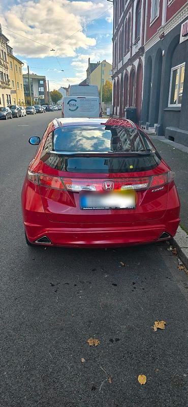 Gebraucht Honda Civic 100 PS (73 kW) 2010 Rot Limousine